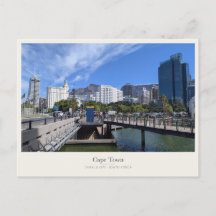 Canal y paisaje urbano de Ciudad del Cabo