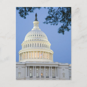 Postal Capitolio de EE. UU. al anochecer, Washington D.C.