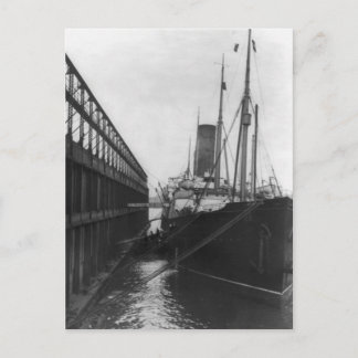 Postal Carpathia en el muelle de Nueva York 1912