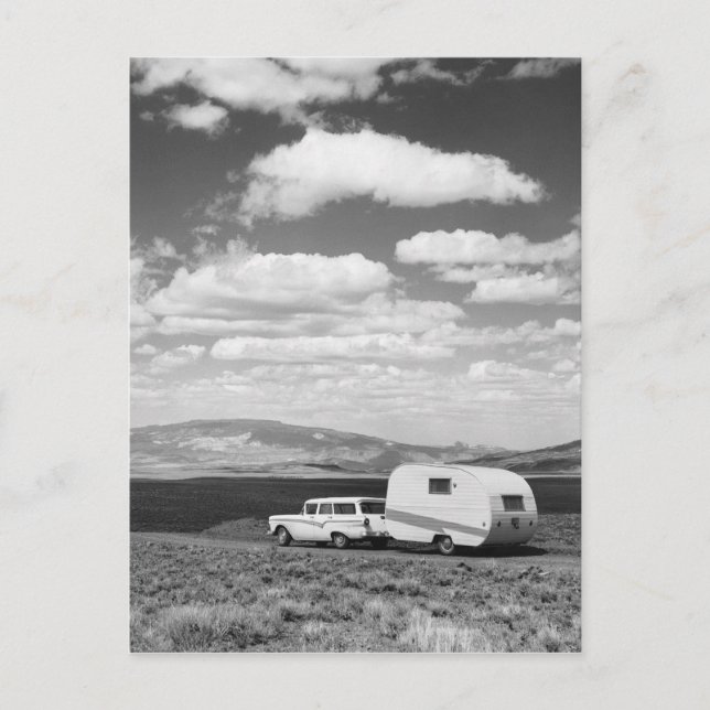 Postal Carro tirando del remolque en la carretera (Anverso)