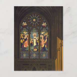 Postal Cartel de 1923 de una iglesia con vidriera.