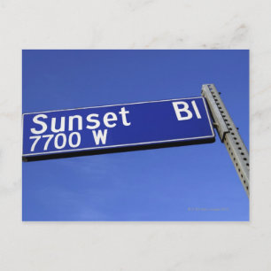 Postal Cartel de Sunset Boulevard contra un cielo azul