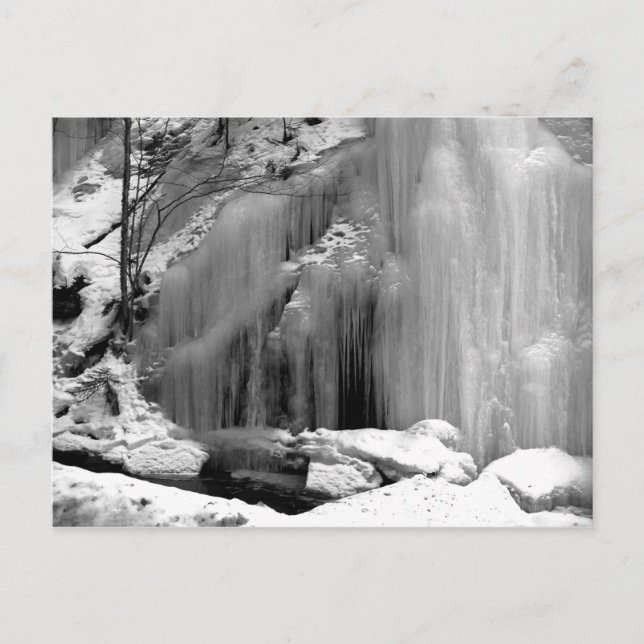 Postal Cascada congelada en blanco y negro (Anverso)