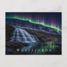 Cascada y fiordo de Westfjords Islandia Aurora