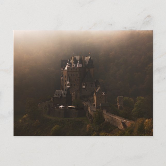 Postal Castillo Burg Eltz en la niebla matutina (Anverso)