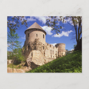 Postal Castillo de Cesis en Letonia central.