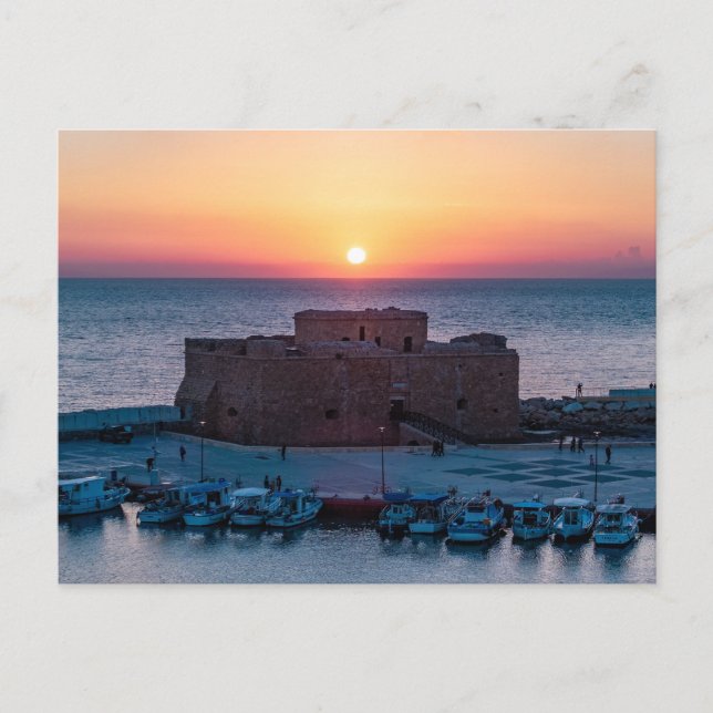 Postal Castillo de Paphos al atardecer, vista con dron (Anverso)