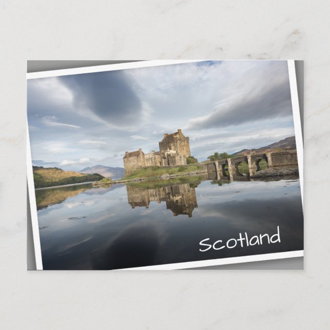 Postal Castillo Eilean Donan con reflexión en Escocia (Anverso)