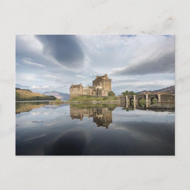 Postal Castillo Eilean Donan con reflexión en Escocia (Anverso)