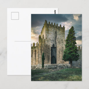 Postal Castillo medieval de Guimaraes, Portugal.