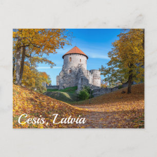 Postal Castillo medieval rodeado de bosques