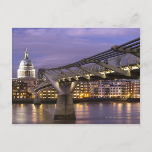 Postal Catedral de St Pauls y Skyline de la ciudad