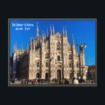 Postal Catedral del Duomo de Milán - Italia<br><div class="desc">La Catedral de Milán es la Catedral de Milán,  Lombardía,  Italia.
Las calles comerciales y los distritos más importantes de la ciudad incluyen la Piazza del Duomo (con la Galleria Vittorio Emanuele II).
Milán es uno de los lugares más importantes para los adictos a la moda.</div>