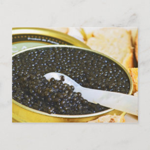Postal Caviar negro y una cuchara de madre de perla a