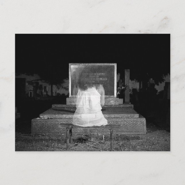 Postal Cementerio fantasma oscuro horror Halloween (Anverso)