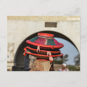 Postal Cestas al mercado en Harar, Etiopía