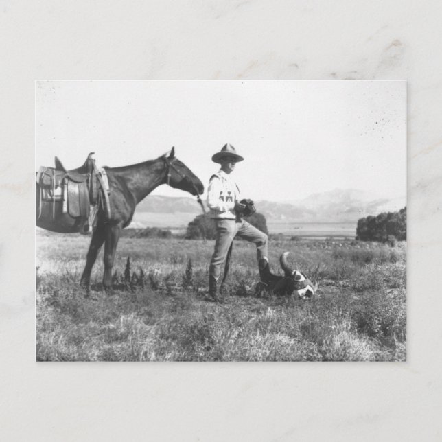 Postal Charles Belden con caballo y cráneo. (Anverso)