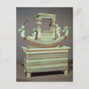 Postal Chest con un barco decorado con dos cabezas