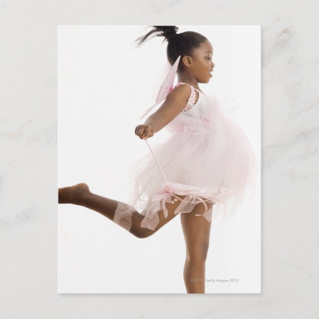 Postal Chica bailando disfraz de hada (Anverso)