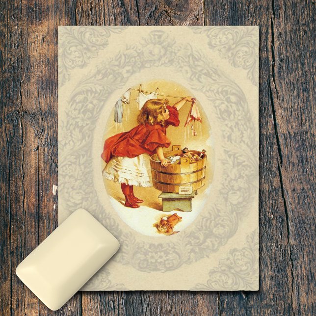 Postal Chica de lavandería de época (Subido por el creador)