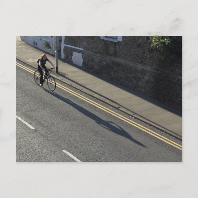 Postal Chica en una bicicleta (Anverso)