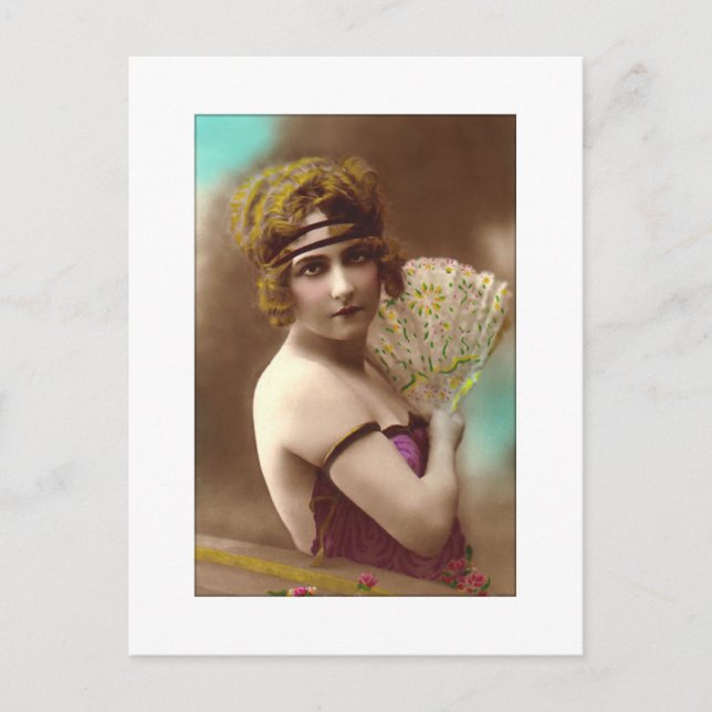 Postal chica flapper de morado con un abanico (Anverso)