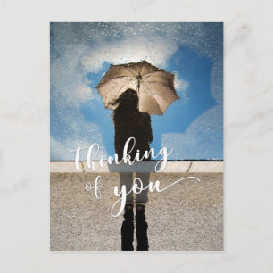 Postal chica "Pensando en ti", paraguas reflejado en la p