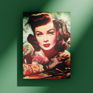 Postal Chica Retro Tatuada