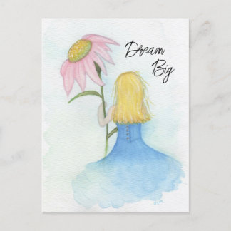Postal Chica soñador sostiene flor rosa gigante