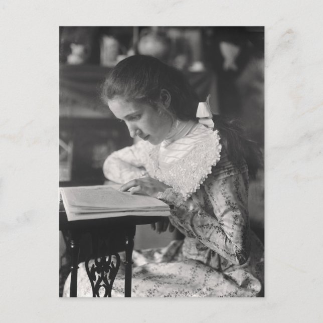 Postal Chica victoriano leyendo un libro (Anverso)