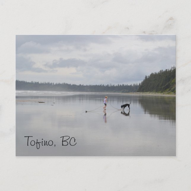 Postal Chica y perro en la playa (Anverso)