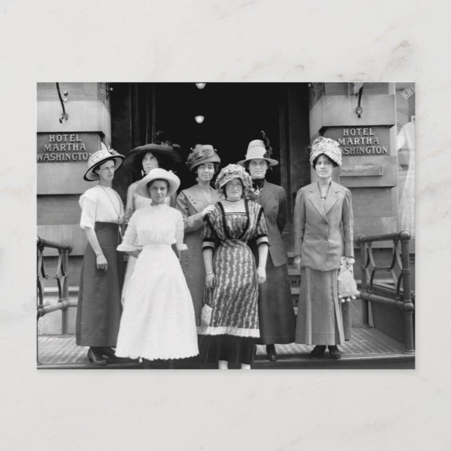 Postal Chicas de países toman Nueva York, 1910 (Anverso)