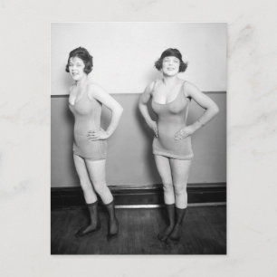 Postal Chicas del coro semidesnudas, 1920