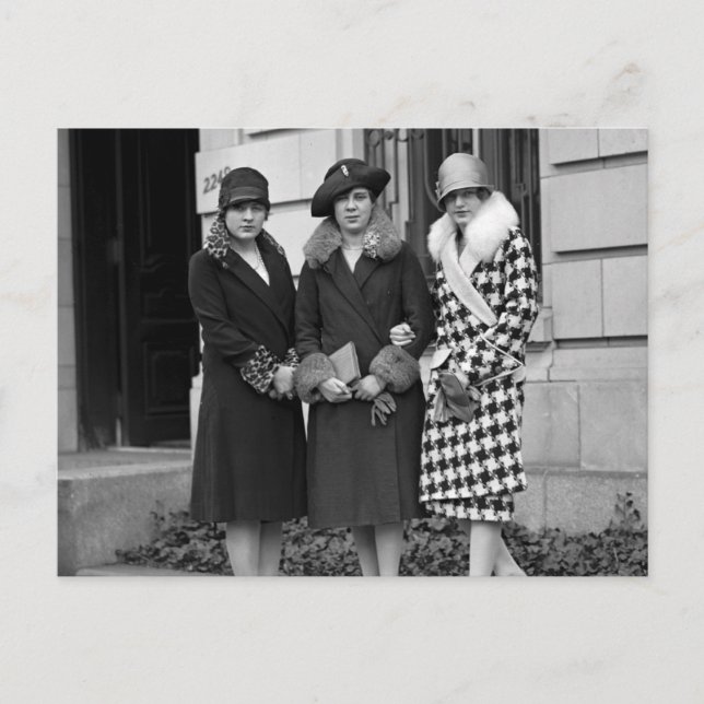 Postal Chicas del Flapper, Gorras del Cloche de los años  (Anverso)