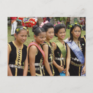 Postal Chicas en disfraces