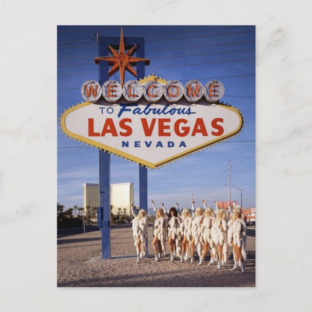 Postal Chicas en frente del histórico cartel de Las Vegas (Anverso)