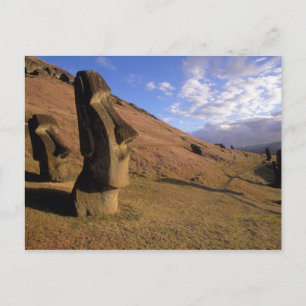 Postal Chile, Isla de Pascua. Ladera con Moai