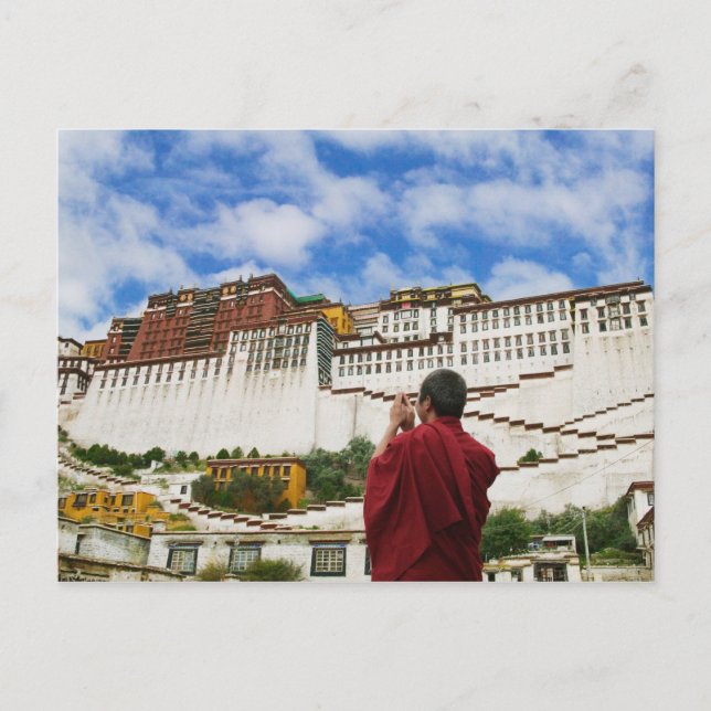 Postal China, Tíbet, Lhasa, monje tibetano con Potala (Anverso)