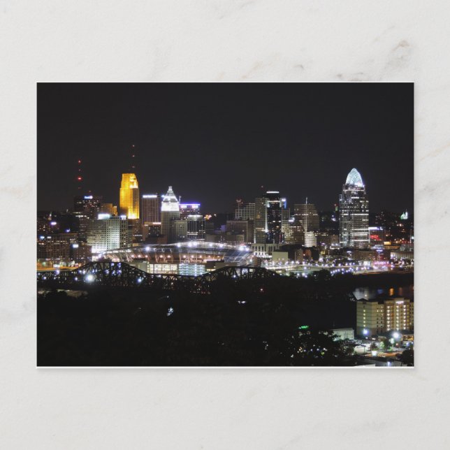 Postal Cincinnati skyline de noche (Anverso)