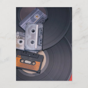 Postal cintas y discos de vinilo retros de casete de los