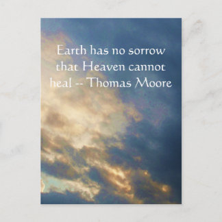 Postal Cita inspiradora de Thomas Moore con cielo azul