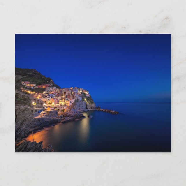 Postal Ciudad de Manarola en Cinque Terre por la noche (Anverso)