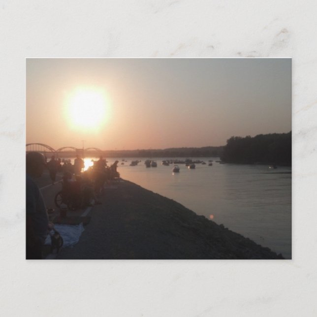 Postal Ciudades del patio en la puesta del sol (Anverso)