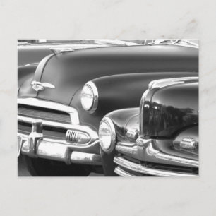 Postal clásica blanco y negro de los coches