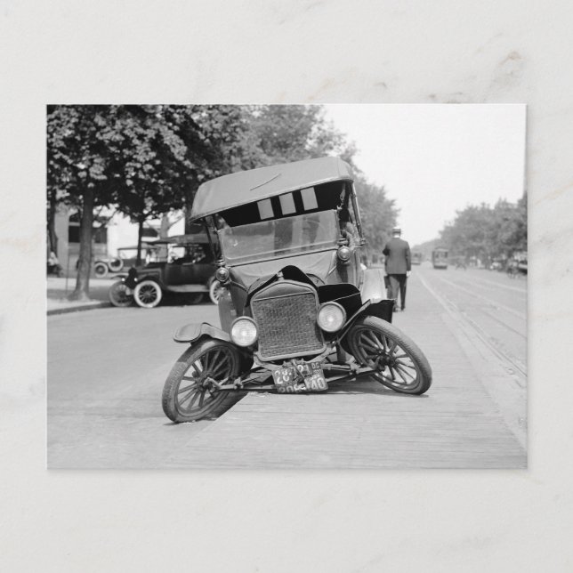 Postal Coche Antiguo Accidentado, 1922 (Anverso)
