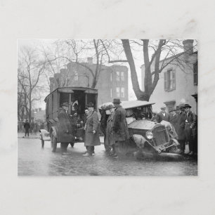 Postal Coche destrozado de un contrabandista, 1922
