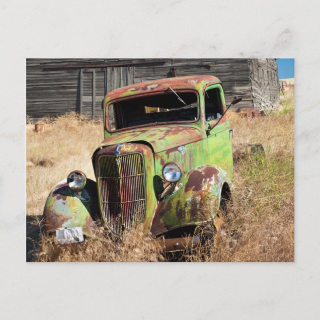 Postal Coche oxidándose frente a una granja abandonada (Anverso)