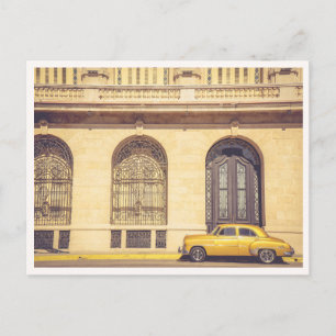 Postal Coche Retro Dorado y Arquitectura La Habana Cuba