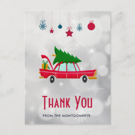 Postal Coche Rojo Retro que Lleva un Árbol de Navidad Gra
