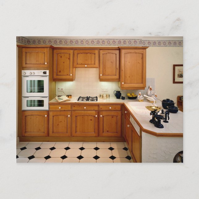 Postal Cocina interior con barra de desayuno y horno (Anverso)